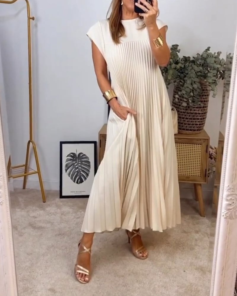 Sparkling Elegance | Sleeveless Pleated Dress