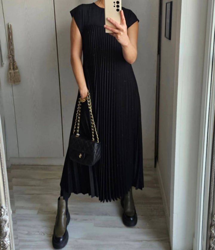 Sparkling Elegance | Sleeveless Pleated Dress