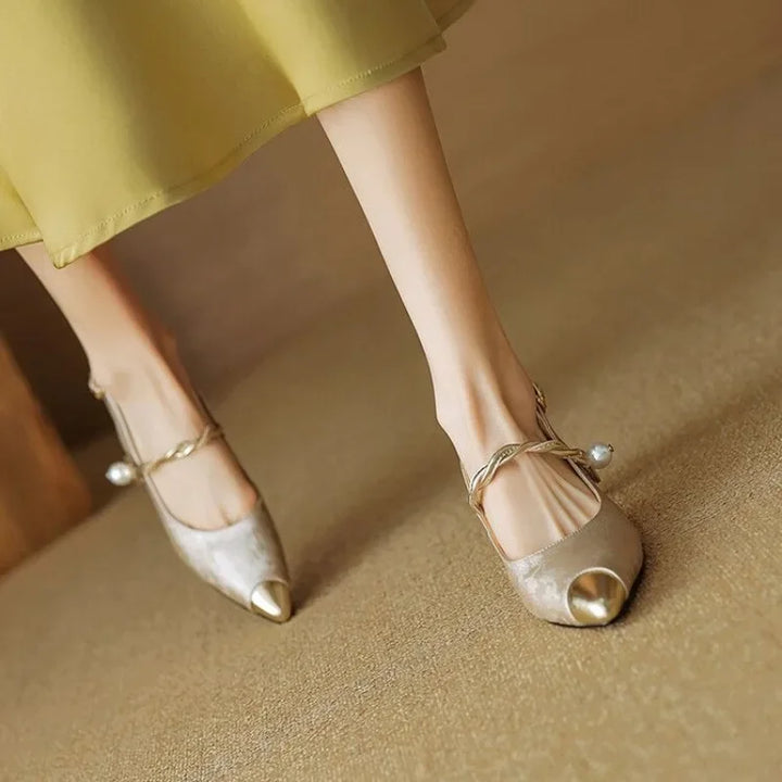 Carolina | Elegant Orthopaedic Court Shoes