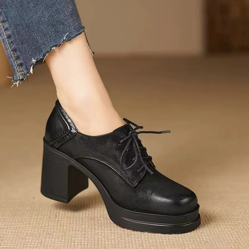 Dagmar | Classic Orthopaedic Court Shoes