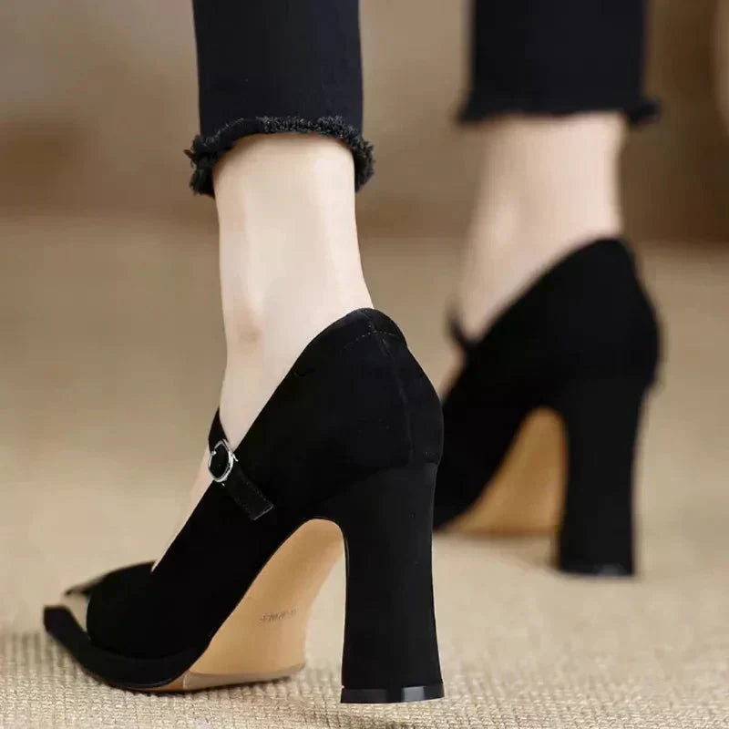 Mónica | Elegant Orthopaedic Court Shoes