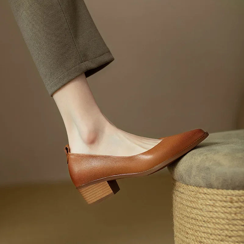 Cecilia | Classic Orthopaedic Court Shoes