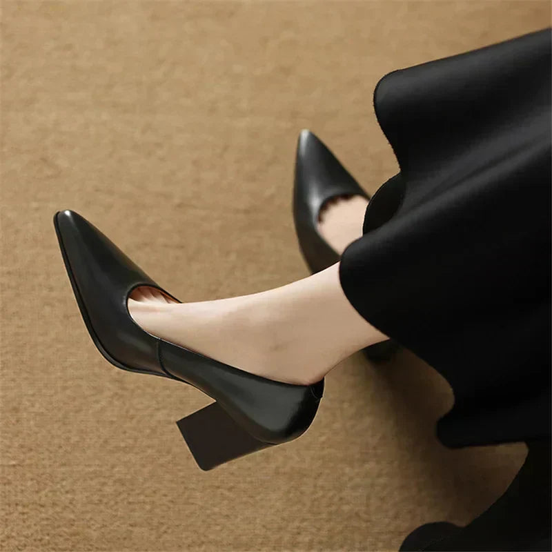 Beatriz | Elegant Orthopaedic Court Shoes