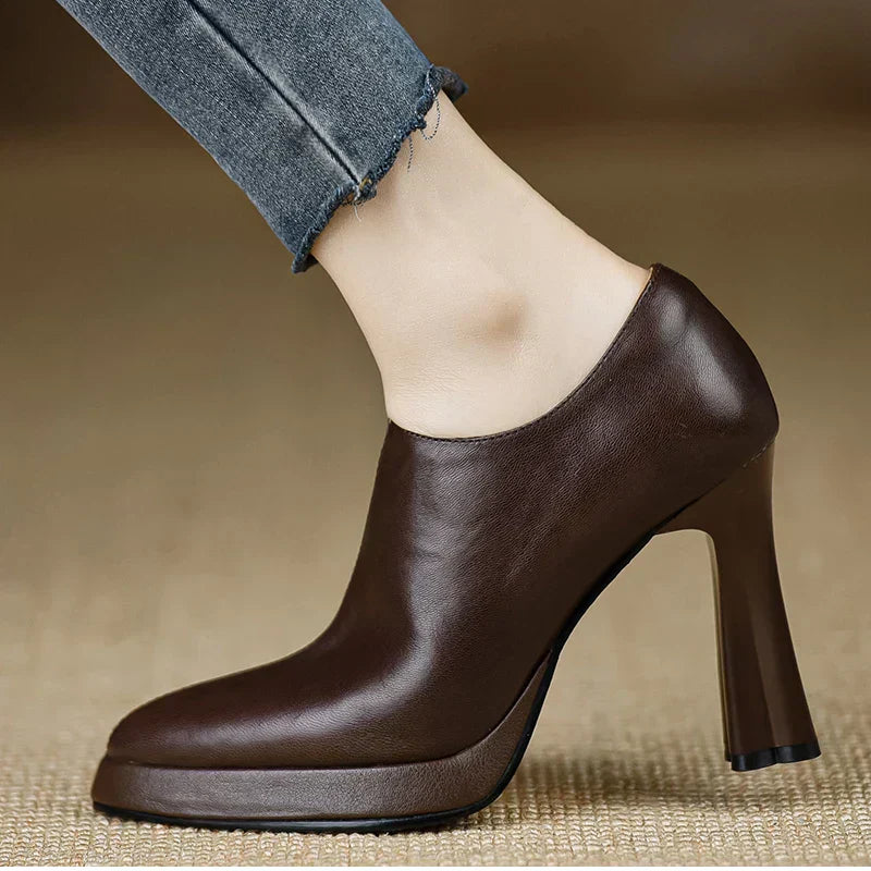 Ivonne | Stylish Orthopaedic Court Shoes