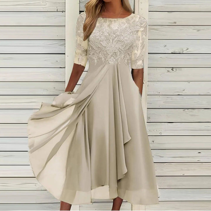 Puck™ - Elegant Midi Dress in Lace