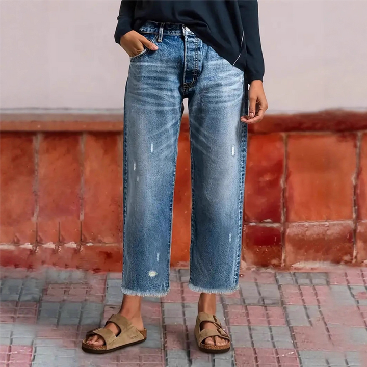FEMINA | Retro Straight-Leg Jeans for Women