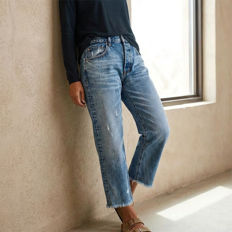 FEMINA | Retro Straight-Leg Jeans for Women