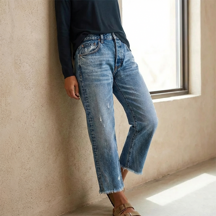 FEMINA | Retro Straight-Leg Jeans for Women